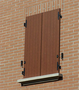 Pvc finto legno porte soffietto legno usato gemini with for Persiane pvc prezzi